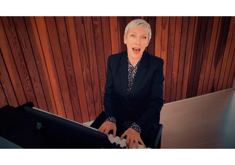 Annie Lennox, Kate Bush, Others Contribute to Silent Album to Fight AI Proposals