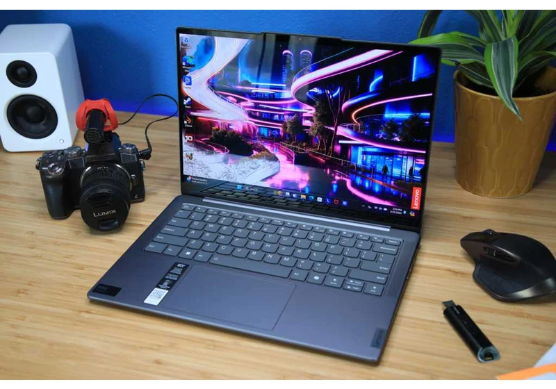 This touchscreen Core i7 laptop with 16GB RAM is under $500