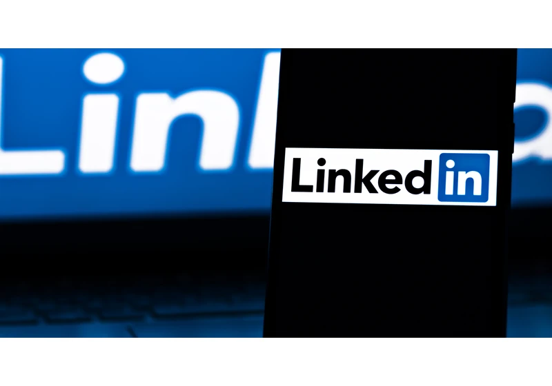 LinkedIn Lets Freelancers Promote Their Services For Free via @sejournal, @MattGSouthern