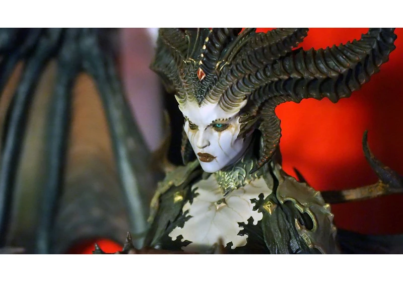  I bought the insane Diablo 4 Lilith statue so you don't have to 