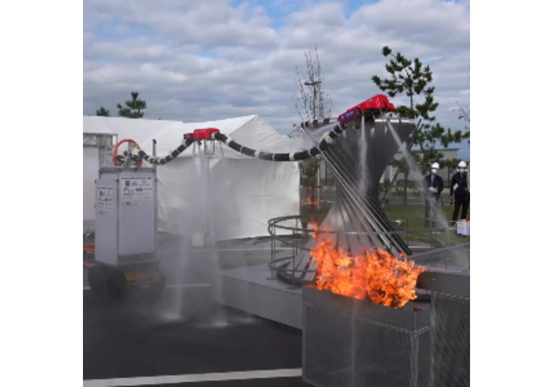 Japonský hasicí robot „Flying dragon“ využívá efekt „splašené hadice“