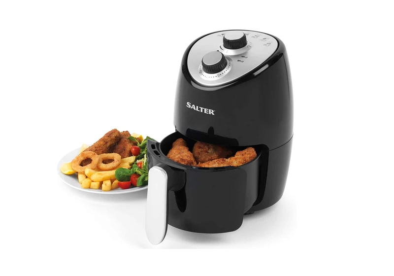 This deal lets you get an air fryer for just £34.99