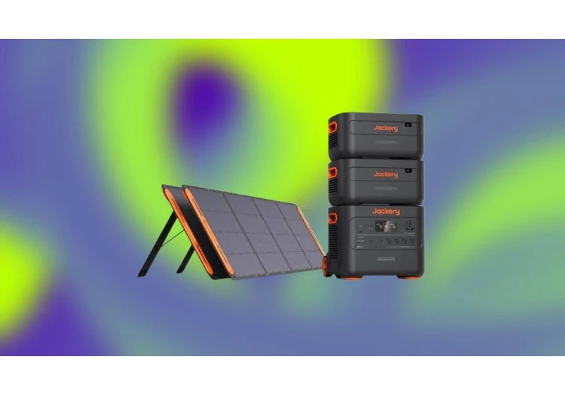 The Jackery Solar Generator Kit Is a Whopping $3,200 Off for Black Friday