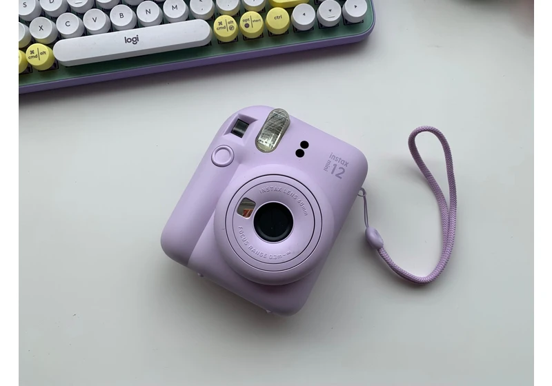 How to load film in an Instax Mini camera