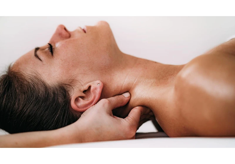 Headaches? Feeling Lethargic or Bloated? A Lymphatic Drainage Massage Could Help