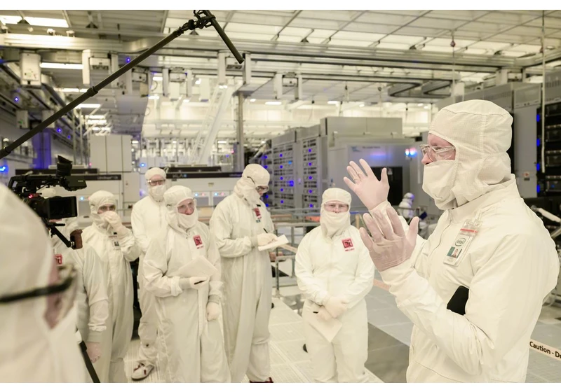  Russia plans EUV chipmaking tools that it says will be cheaper and easier to build than ASML's — country outlines new roadmap to smaller chips 