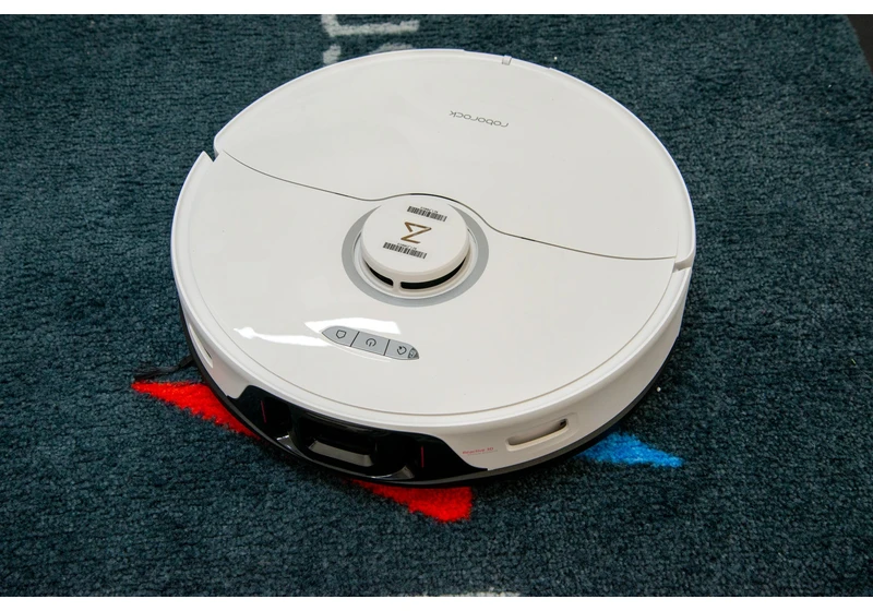 How to properly clean a robot vacuum