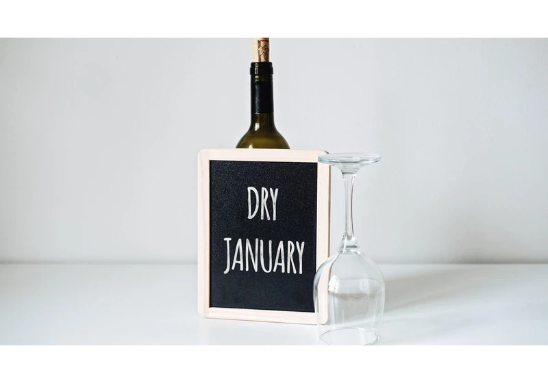 Crush Dry January: 8 Expert Hacks for a Successful Alcohol-Free Month