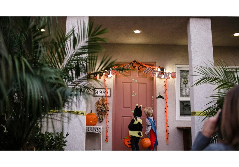 Spooktacular Tips to Prep Your Home Security System for Halloween Trick-or-Treaters