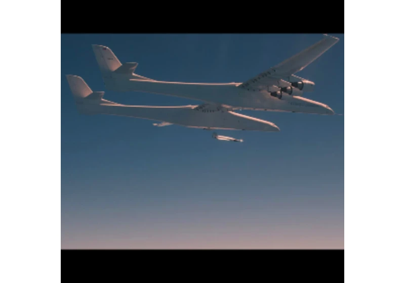 Nosný letoun Roc společnosti Stratolaunch poprvé vypustil testovací prototyp