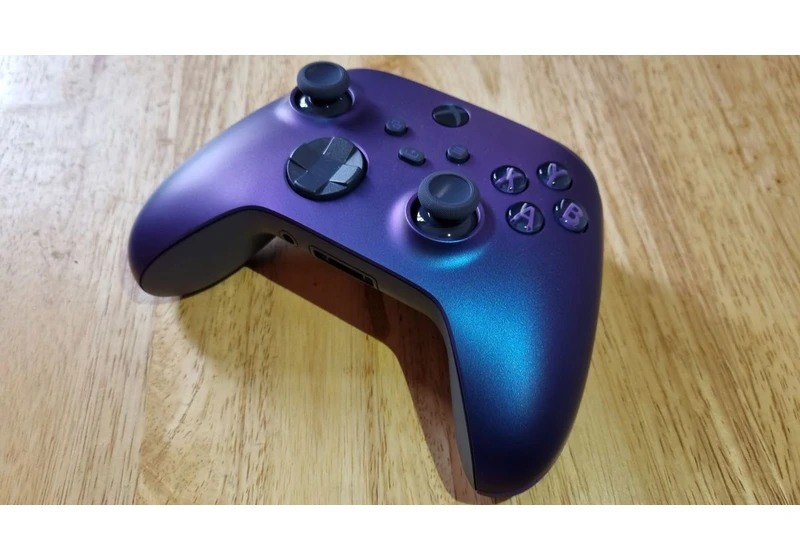  I bought the sexy new Xbox Stellar Shift controller and it's beautiful 