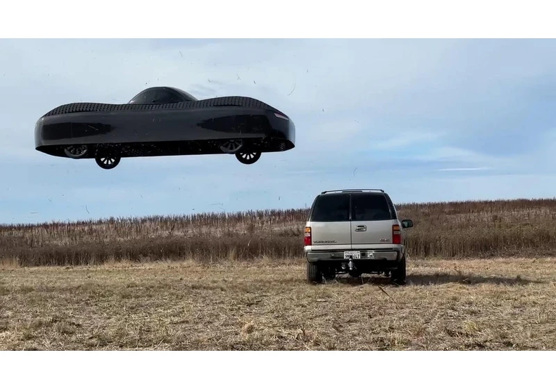 This Flying Car Prototype Soars Over a Stopped Car