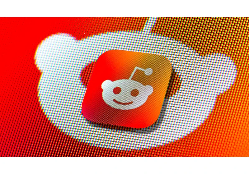 Reddit’s WallStreetBets weighs in on the company’s IPO, as the stock pops in early trading