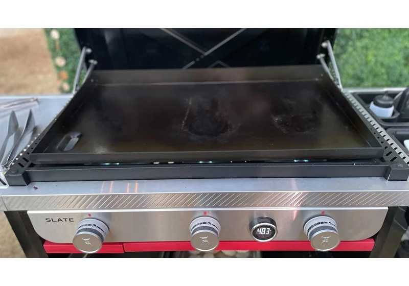 Restore Your Griddle's Nonstick Coating: A Quick Tutorial