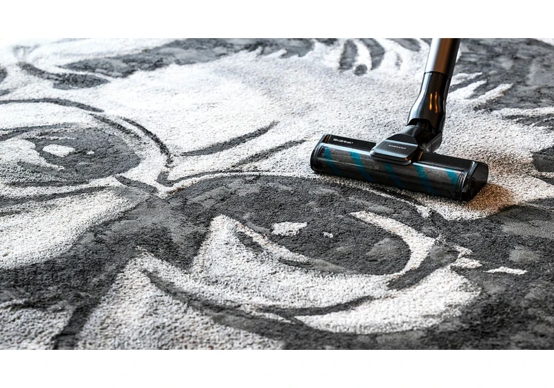  Samsung turns dirt into art with carpet portraits of famous faces, made using vacuum cleaners 