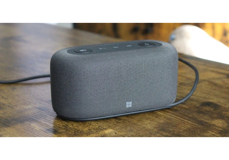  Microsoft Audio Dock review: An excellent all-in-one solution for workspaces 