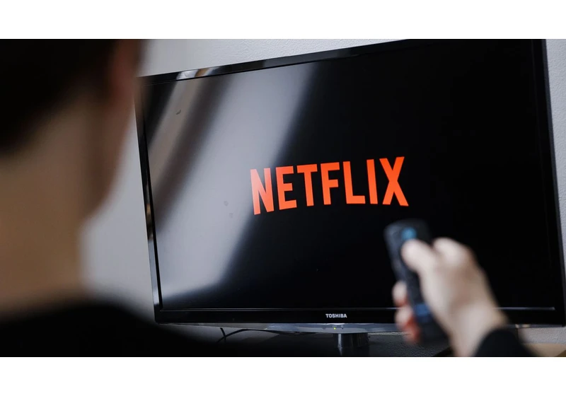  Thanks a bunch, Netflix – its Windows app is about to lose downloads but gain ads 