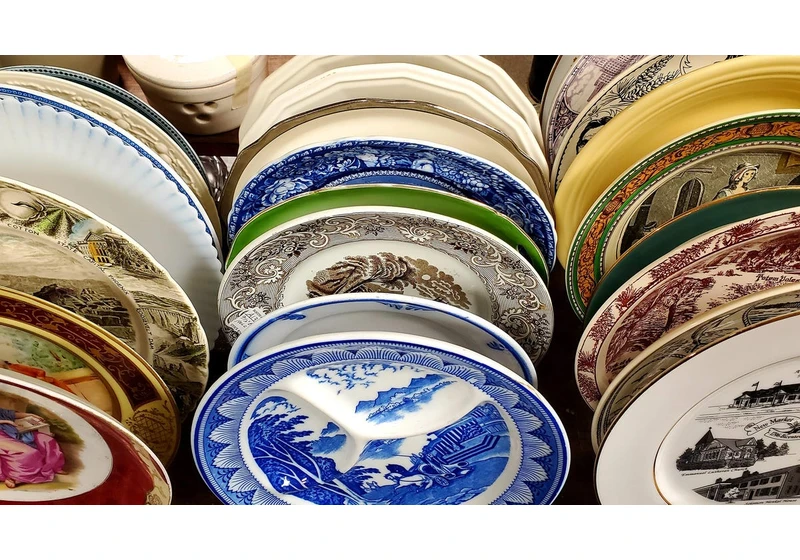 Lead in Vintage Bowls and Plates Can Cause Poisoning. What You Need to Know