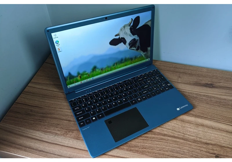 Gateway 15.6-inch Ultra Slim Notebook review: Big screen on a budget