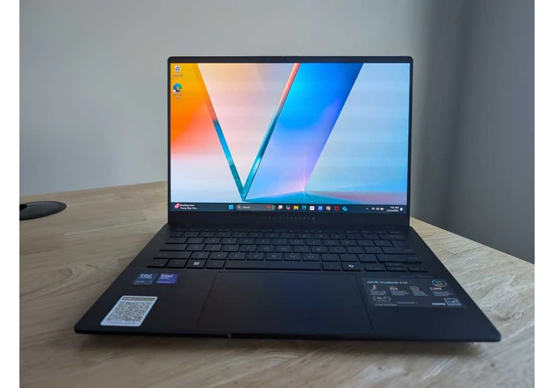 Asus Vivobook S 14 review: 20 hour battery life with nice performance